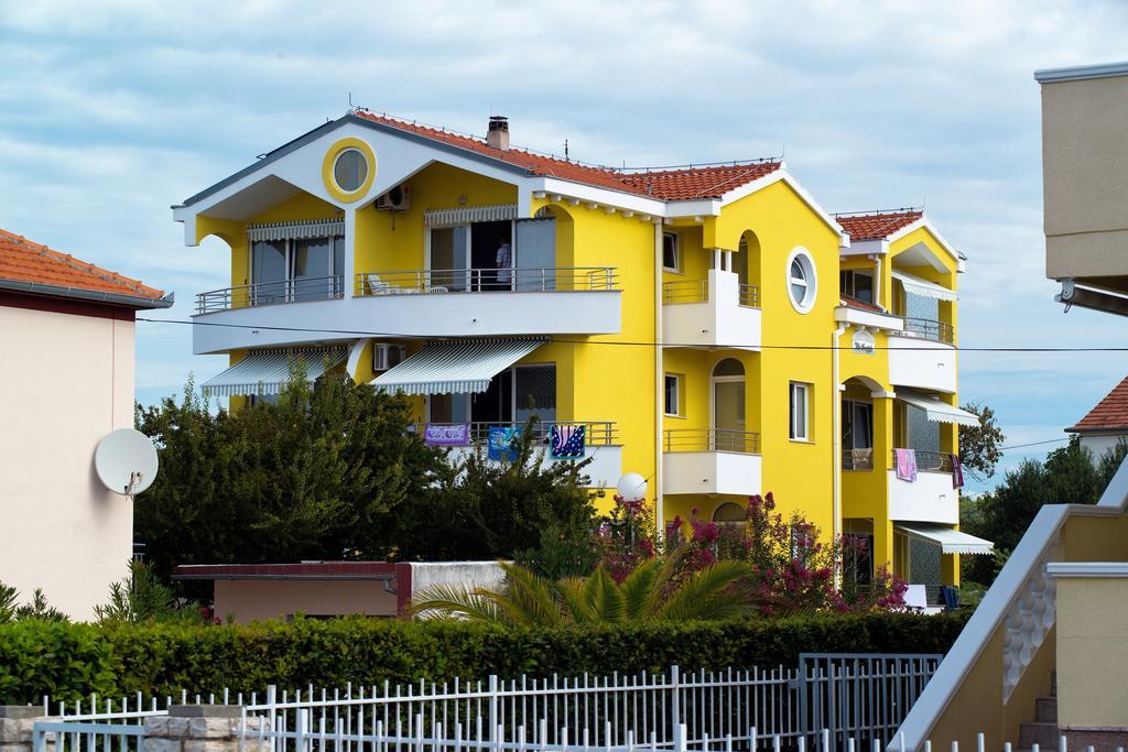Apartments Danijela 1 Sukosan Luaran gambar