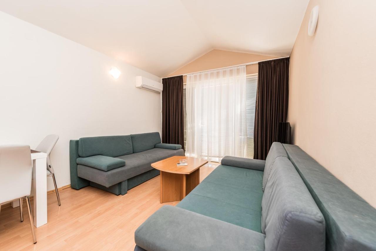 Apartments Danijela 1 Sukosan Luaran gambar